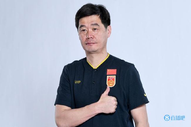 边吃胸边膜